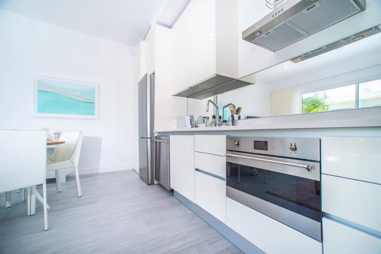 Cayman Luxury Rentals At The Grove West Bay Exterior foto
